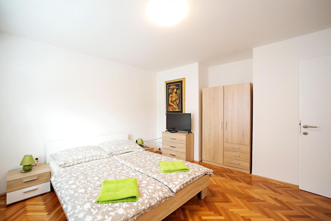 Sweet Apartments With Free Private Parking Ljubljana Exteriör bild