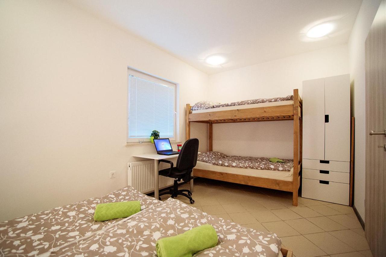 Sweet Apartments With Free Private Parking Ljubljana Exteriör bild