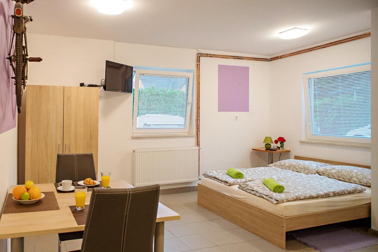 Sweet Apartments With Free Private Parking Ljubljana Exteriör bild