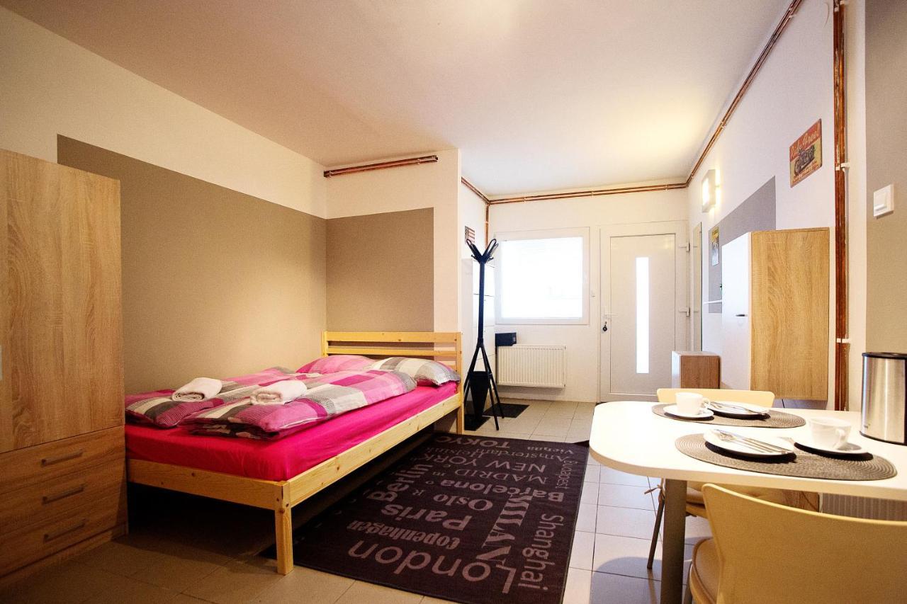 Sweet Apartments With Free Private Parking Ljubljana Exteriör bild