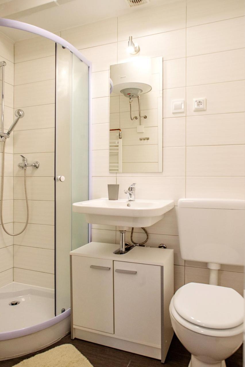 Sweet Apartments With Free Private Parking Ljubljana Rum bild