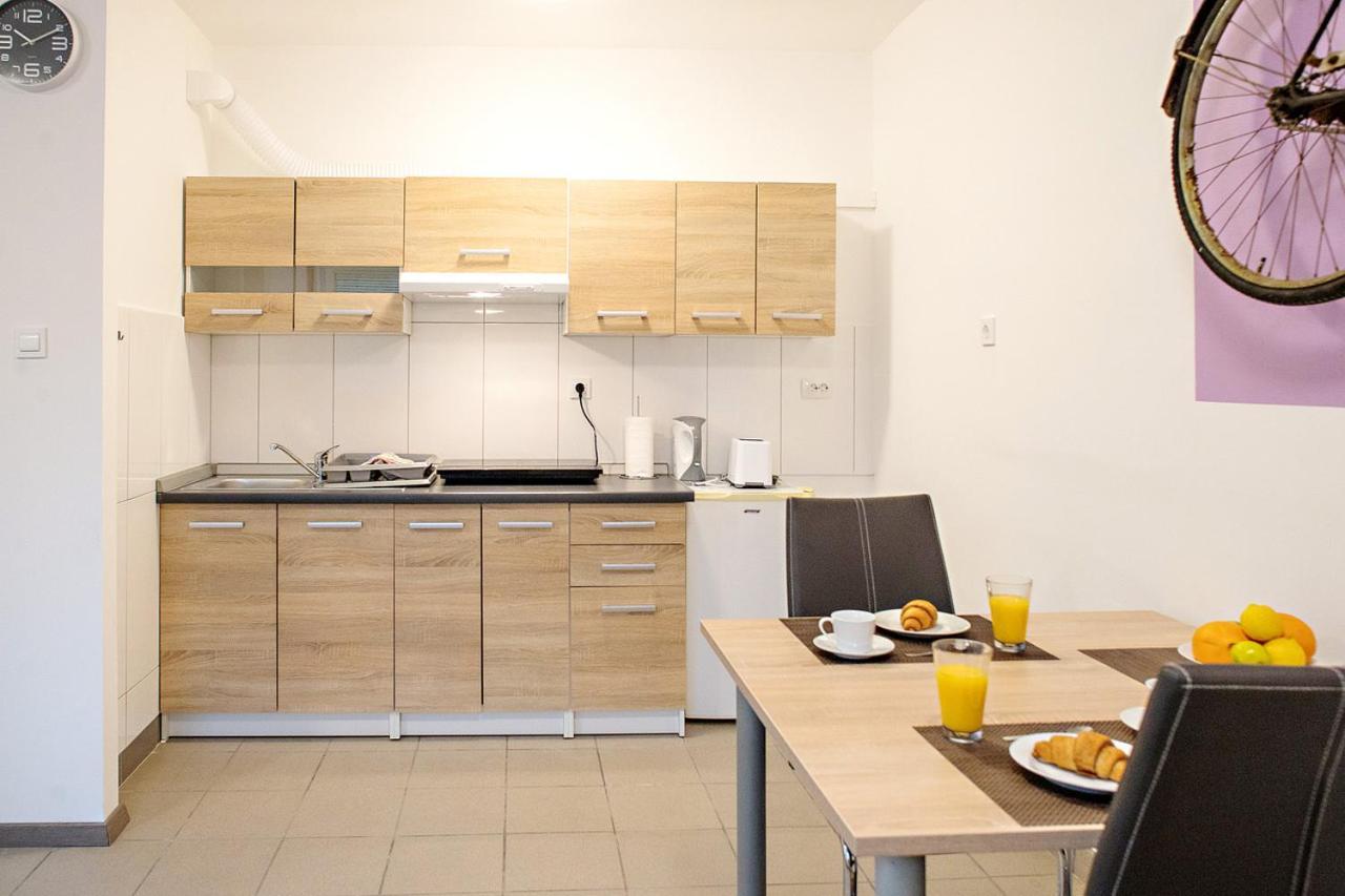 Sweet Apartments With Free Private Parking Ljubljana Exteriör bild